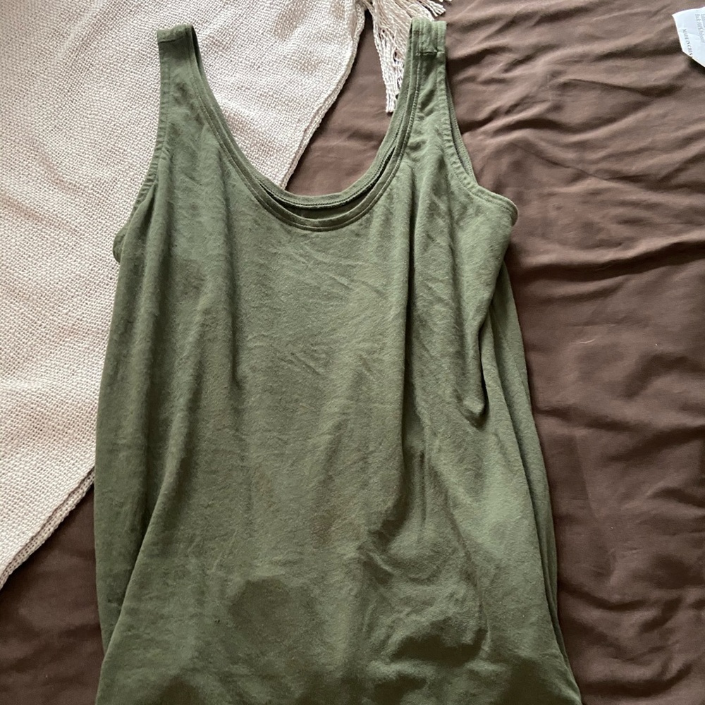 Old navy tank top